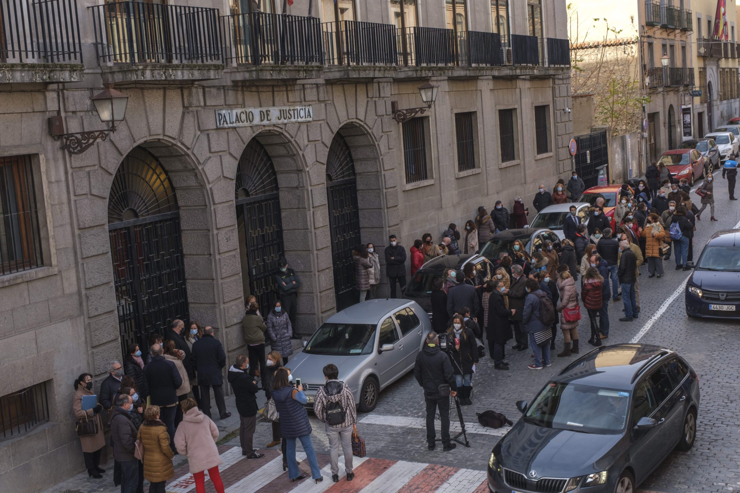 20201202 Audiencia Provincial Concentracion Agresion Santa Maria KAM4607 scaled