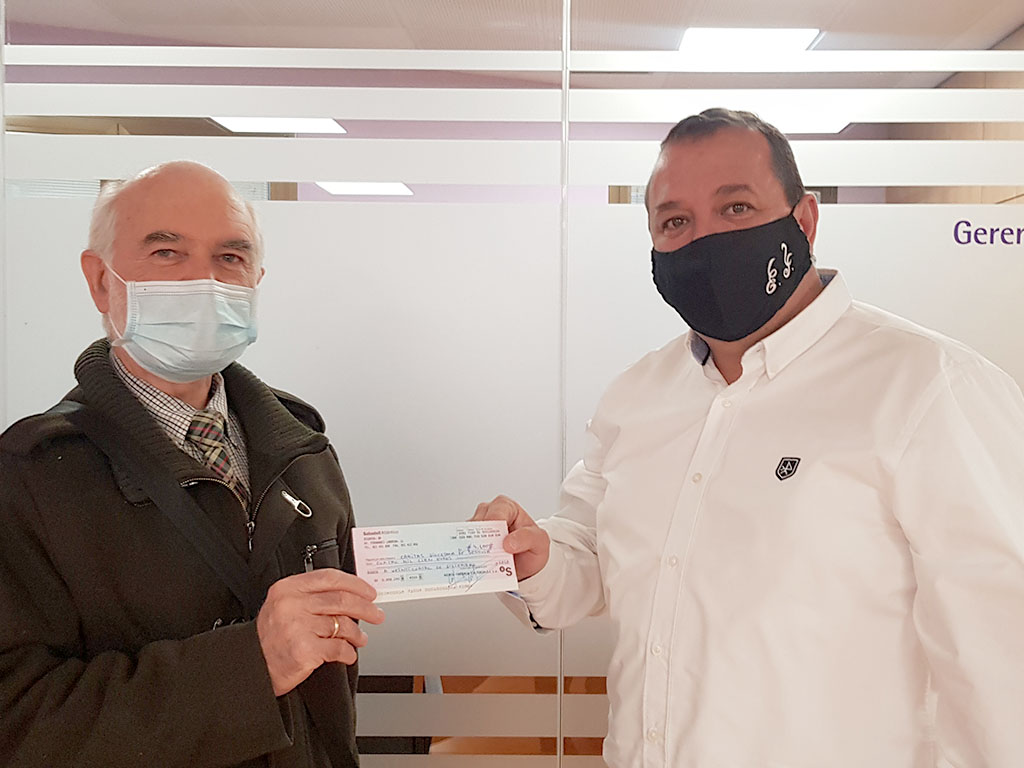 El director de Cáritas Segovia y el gerente del grupo Espirdo Mingorreo. / E. A.