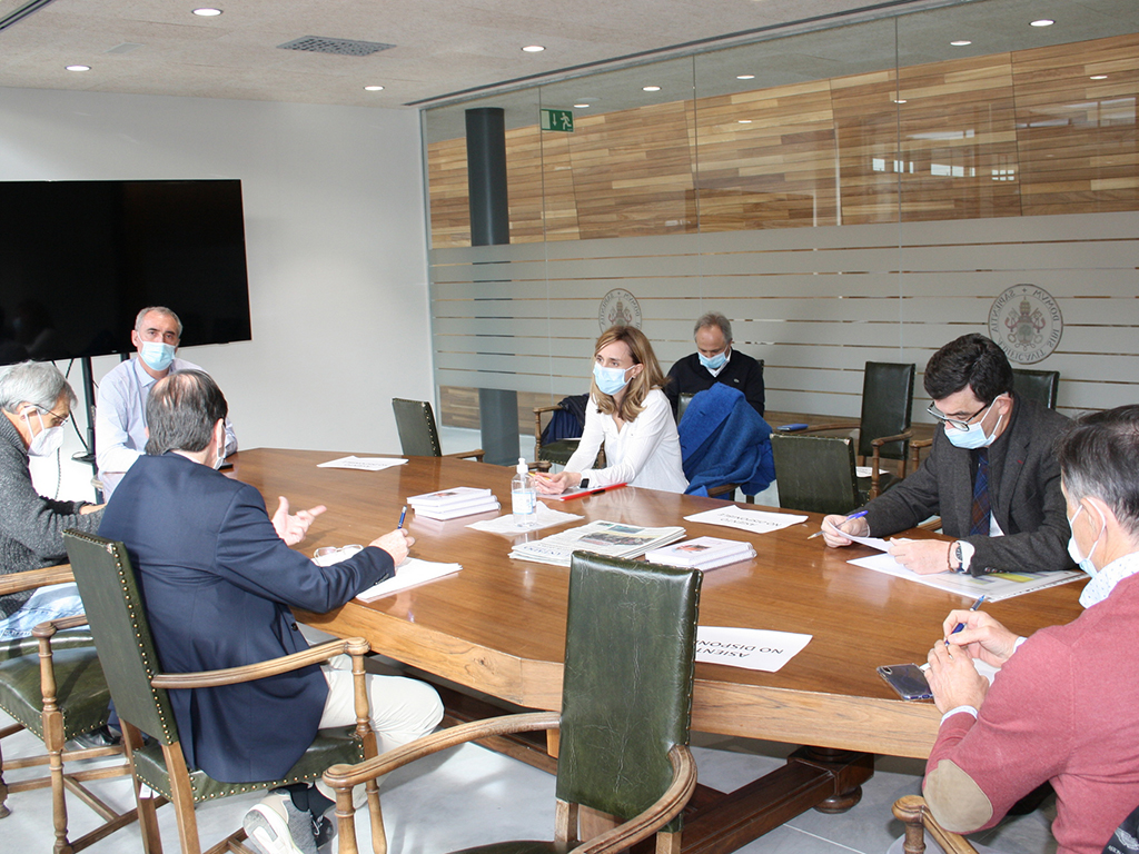 Reunión de coordinación celebrada en el campus María Zambrano. / E.A