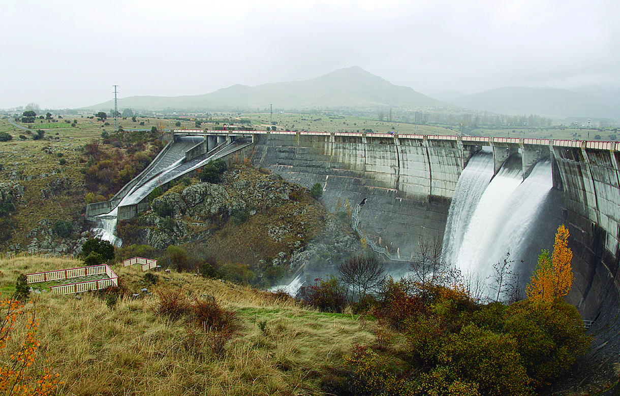 El embalse del Pontón Alto estaba ya al 100 por cien de su capacidad a principios de noviembre. / Nerea Llorente