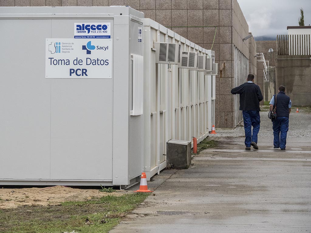 Caseta destinada a la toma de muestras PCR en Segovia. / KAMARERO