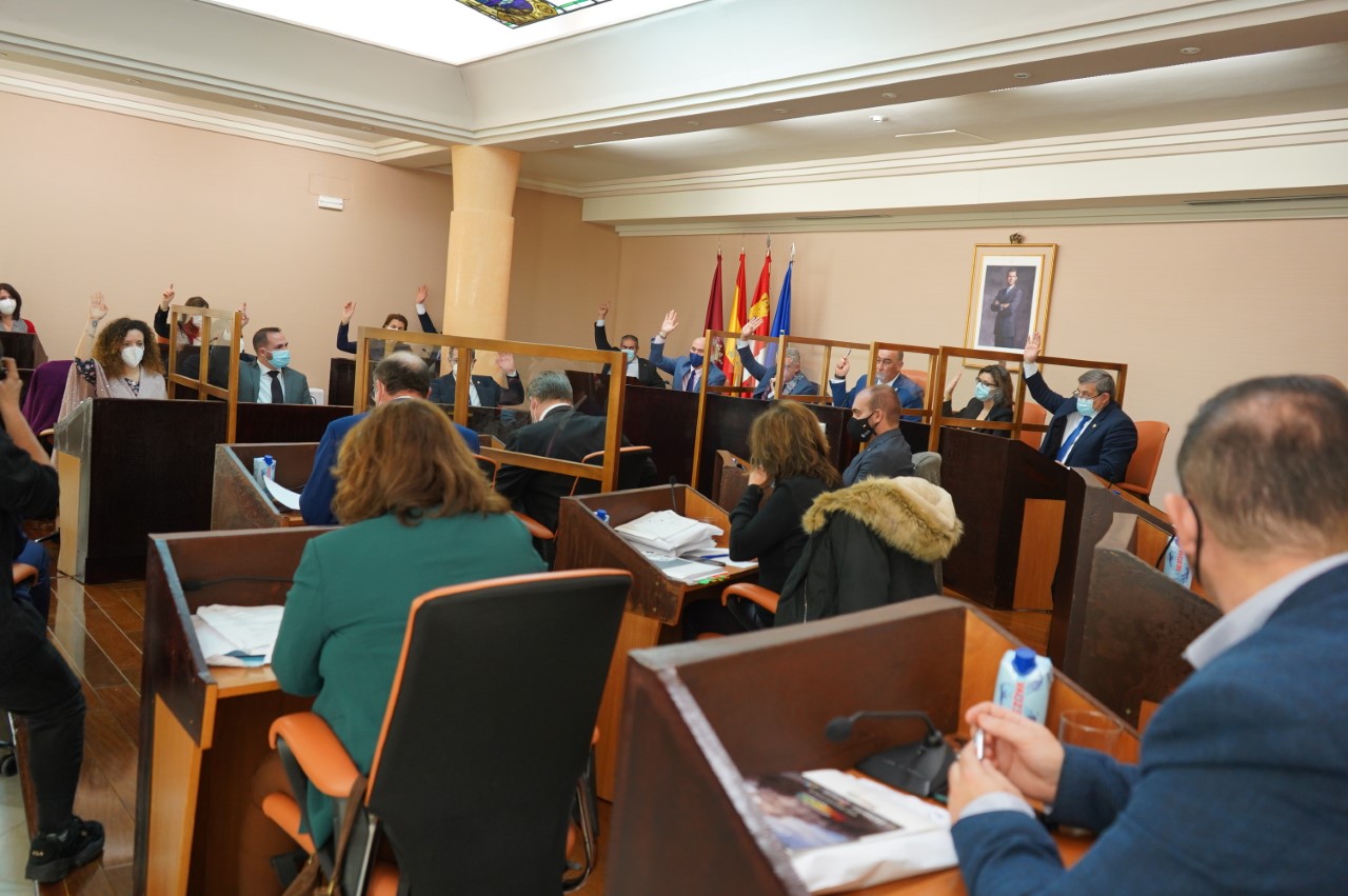 Pleno de la Diputación para votar los Presupuestos de 2021. / EL ADELANTADO