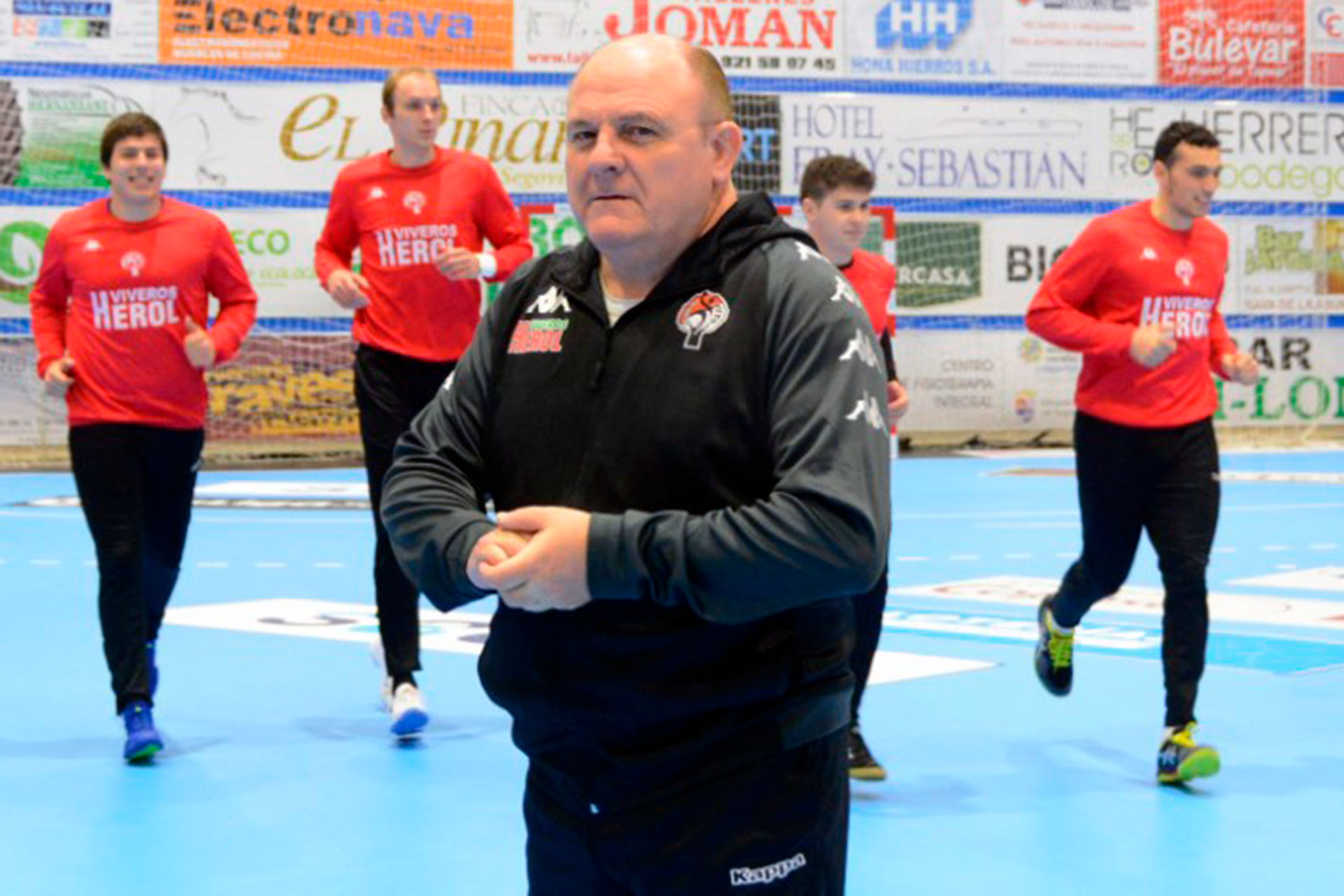 Zupo Equisoain, durante el primer entrenamiento del Viveros Herol Nava a sus órdenes./ AMADOR MARUGÁN