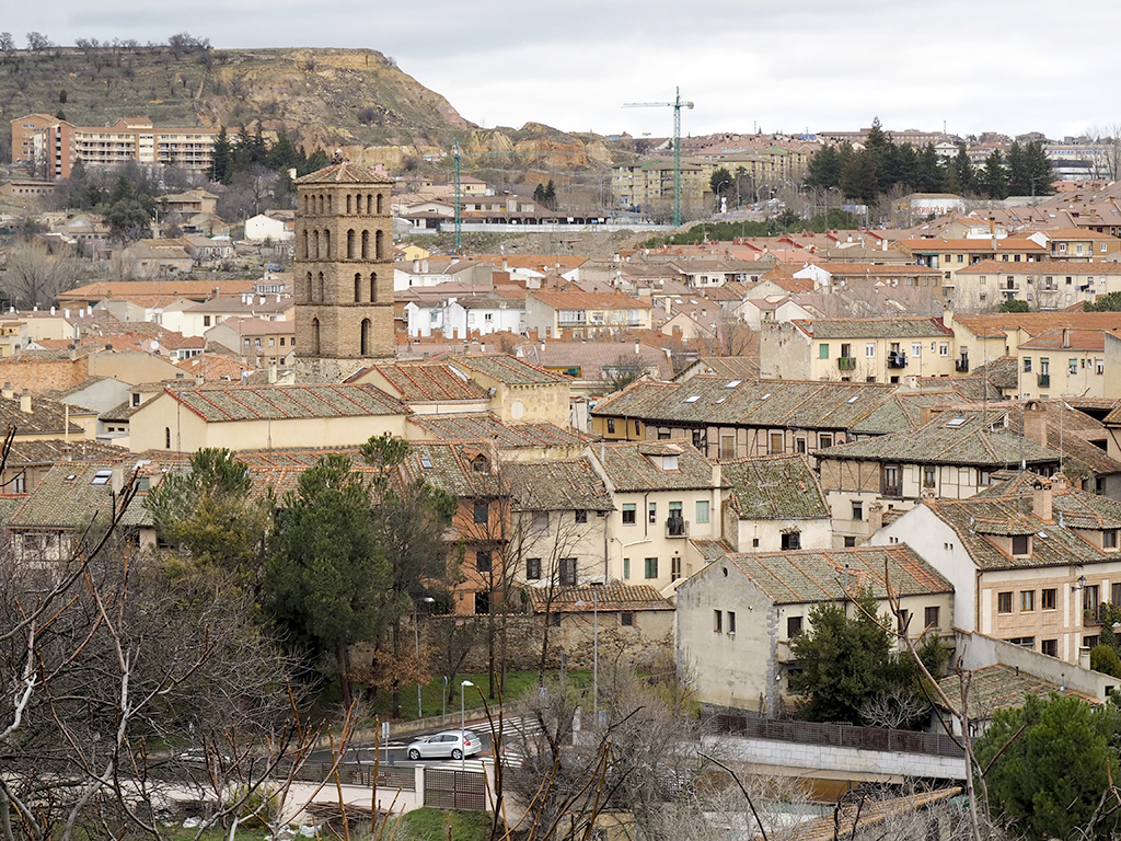Vista del barrio de San Lorenzo de Segovia. / KAMARERO