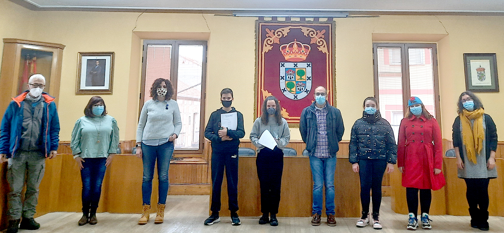 Los ganadores posan con sus diplomas acreditativos. / EL ADELANTADO