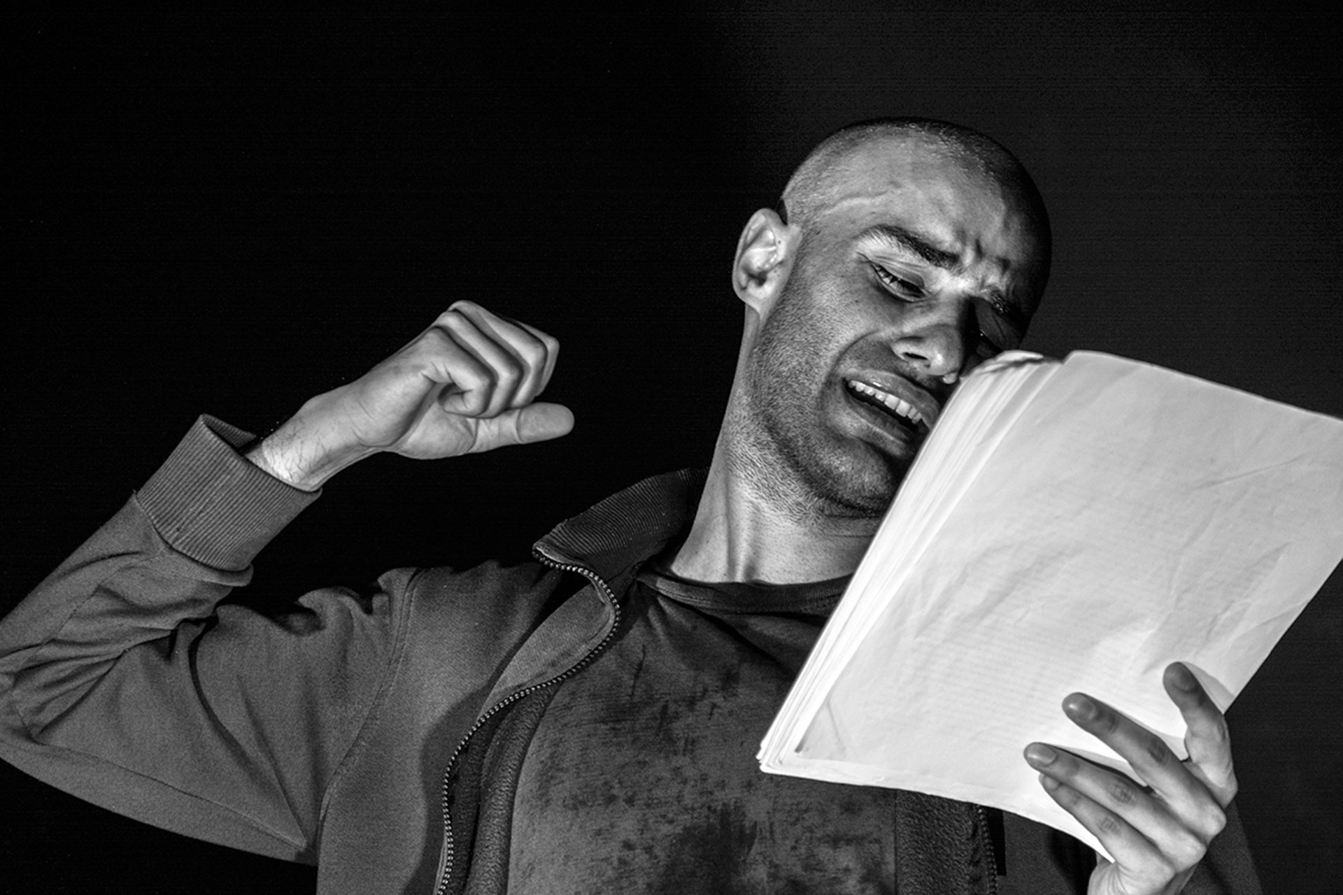 El bailarín y coreógrafo Jesús Rubio Gamo con ‘Ahora que no somos demasiado viejos todavía’. / Gaby Maciel