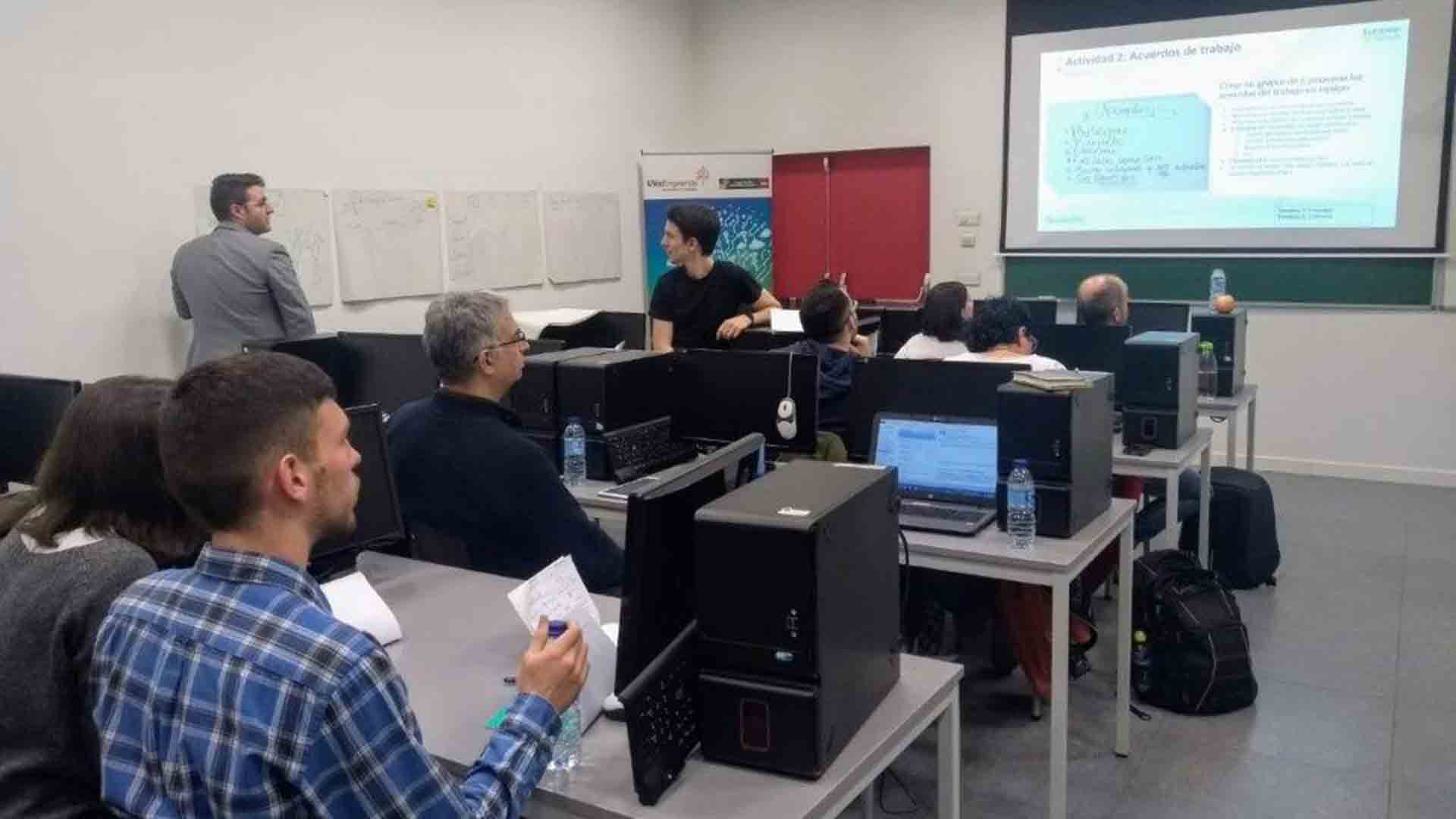 Las actividades celebradas en el marco del Plan TCUE 2018-2020 han llegado a aproximadamente 300 alumnos de Ingeniería Informática.