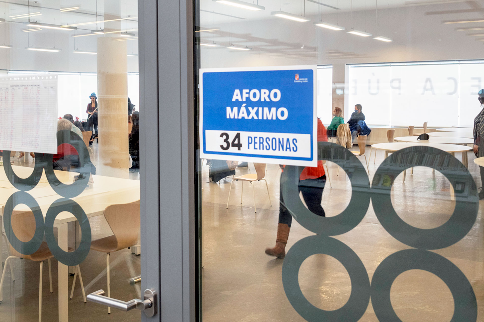 Medidas de seguridad en la Biblioteca Pública de Segovia. / KAMARERO