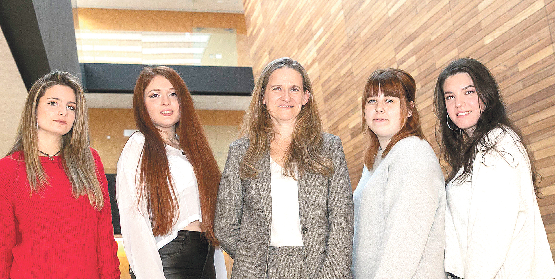 Clínica Jurídica Internacional en Derechos Humanos 1 La profesora Esther Salamanca y alumnas participantes en la Clínica Jurídica. Alberto Morala.