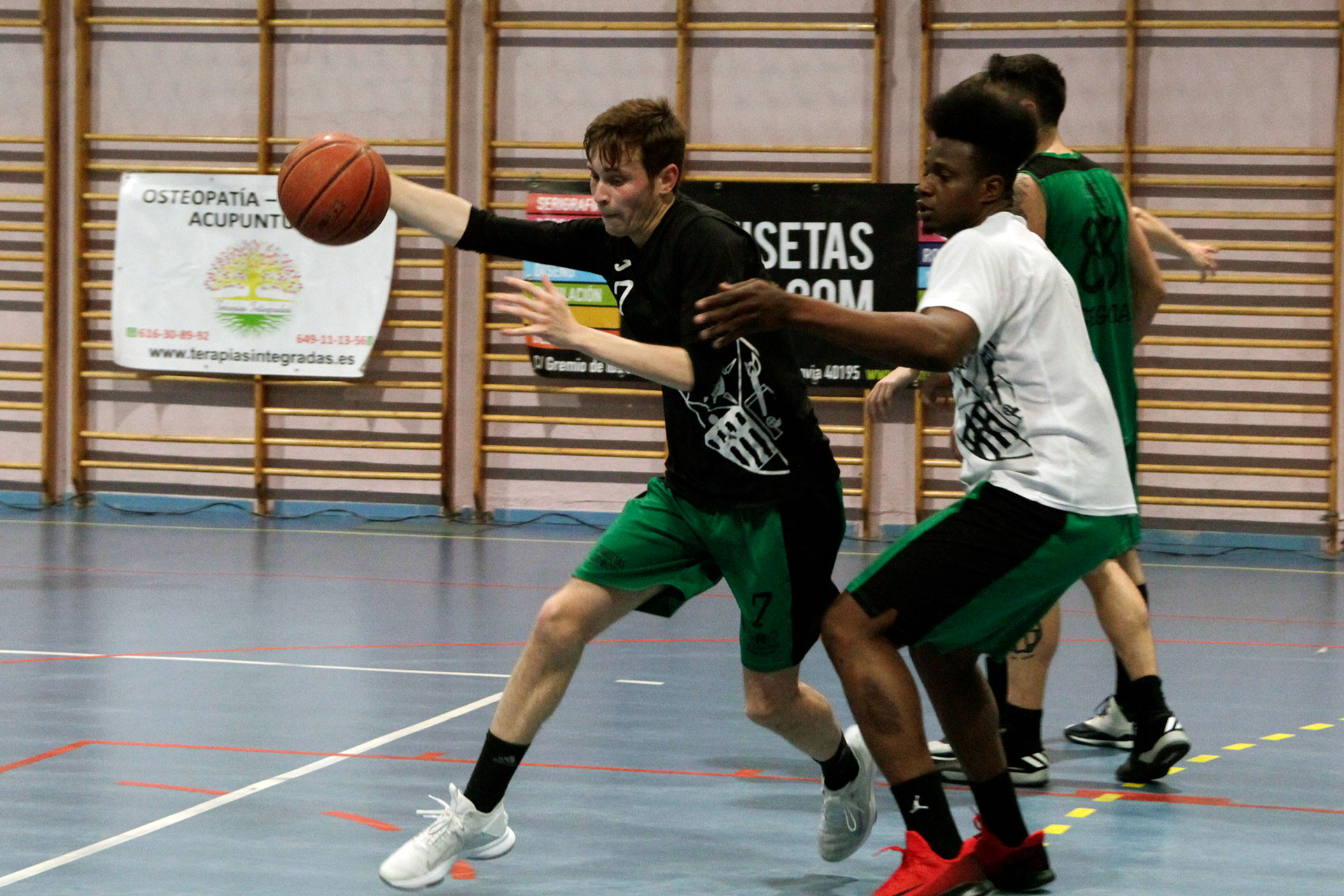 Entrenamiento de los jugadores del CD Claret./ NEREA LLORENTE