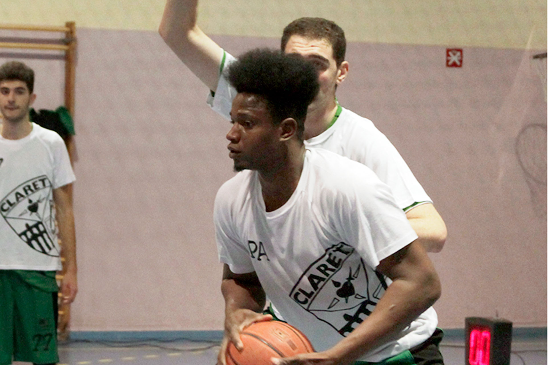 Jugadores del CD Claret entrenando en el Teodosio. Archivo / NEREA LLORENTE