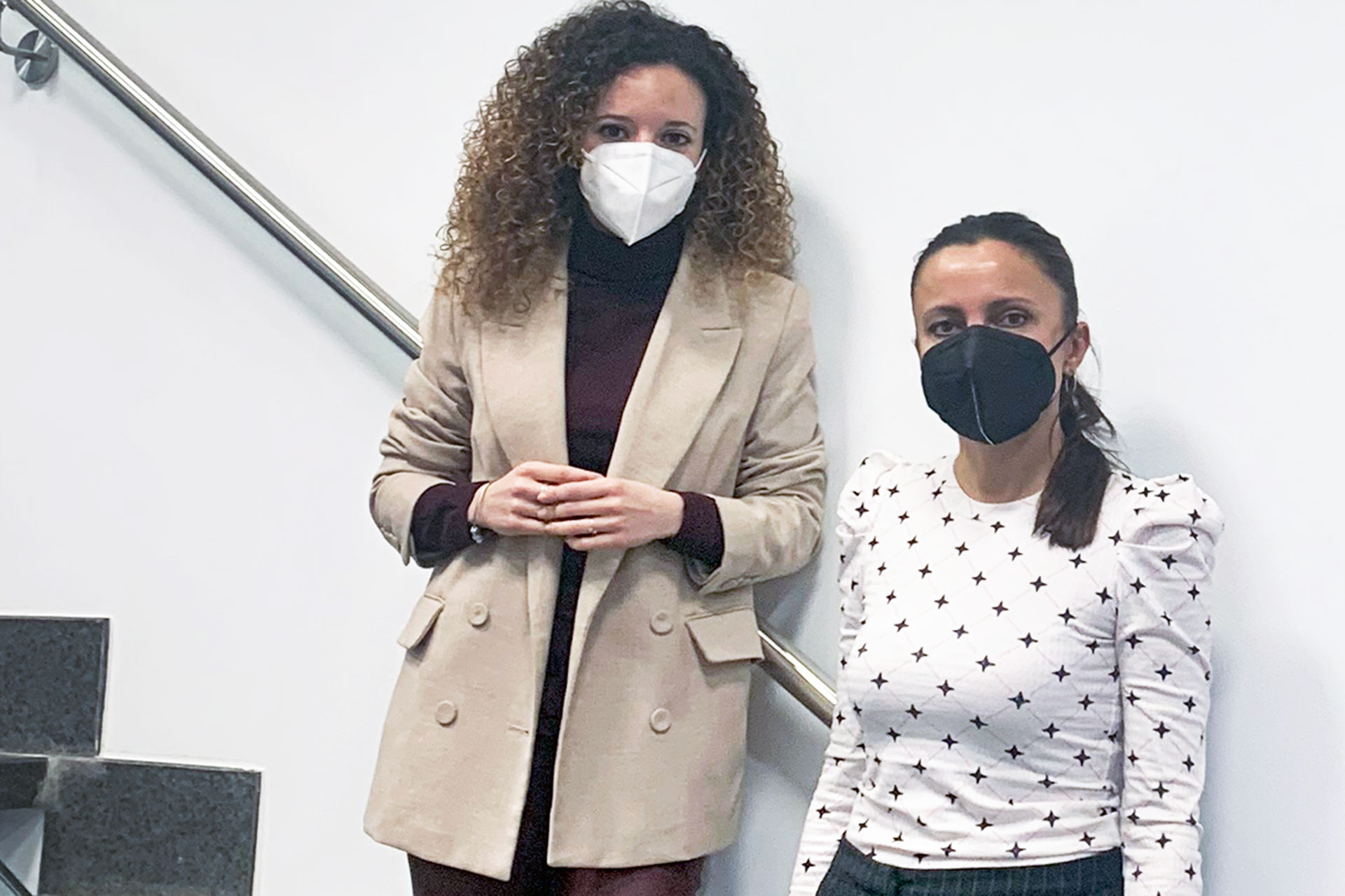 Noemí Otero y Beatriz Serrano, en la presentación del programa. /E.A.