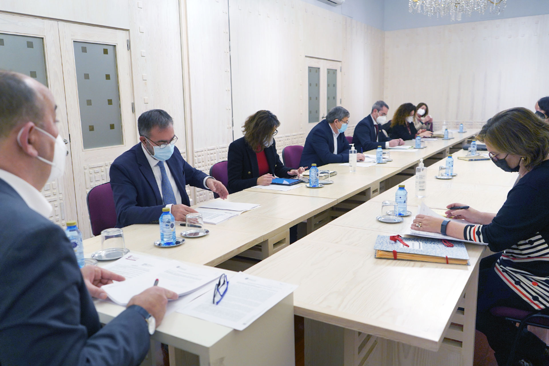 La Junta de Gobierno se reunió ayer en el Palacio Provincial. /E.A.