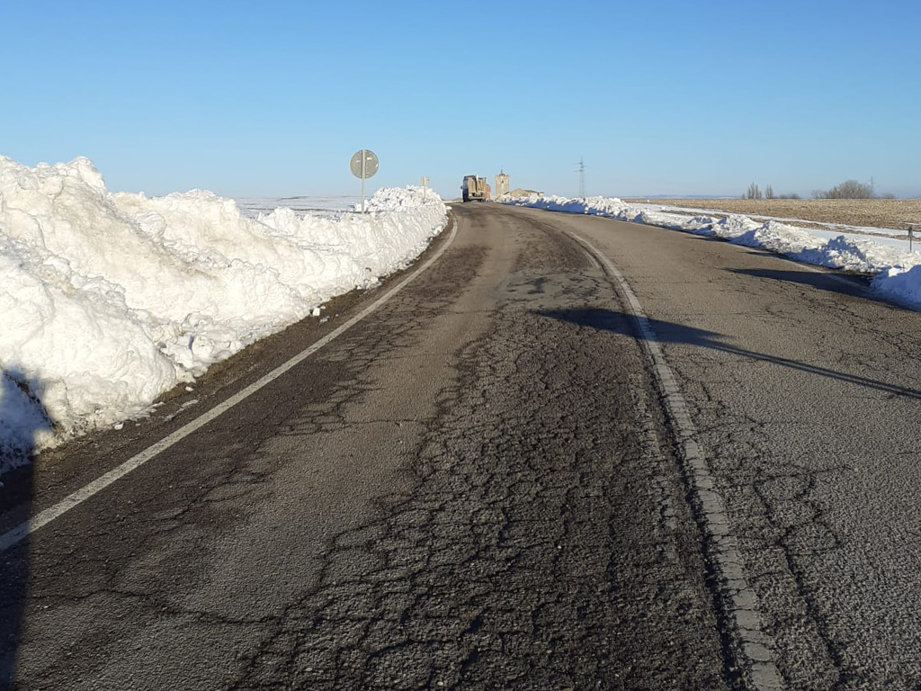 El trabajo realizado por los  servicios de la Diputación permitió dejar limpias las principales vías de la provincia. / EL ADELANTADO