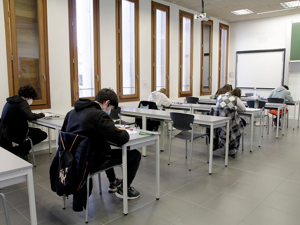 Olimpiada matemática, en el campus María Zambrano de Segovia de la UVa. / NEREA LLORENTE