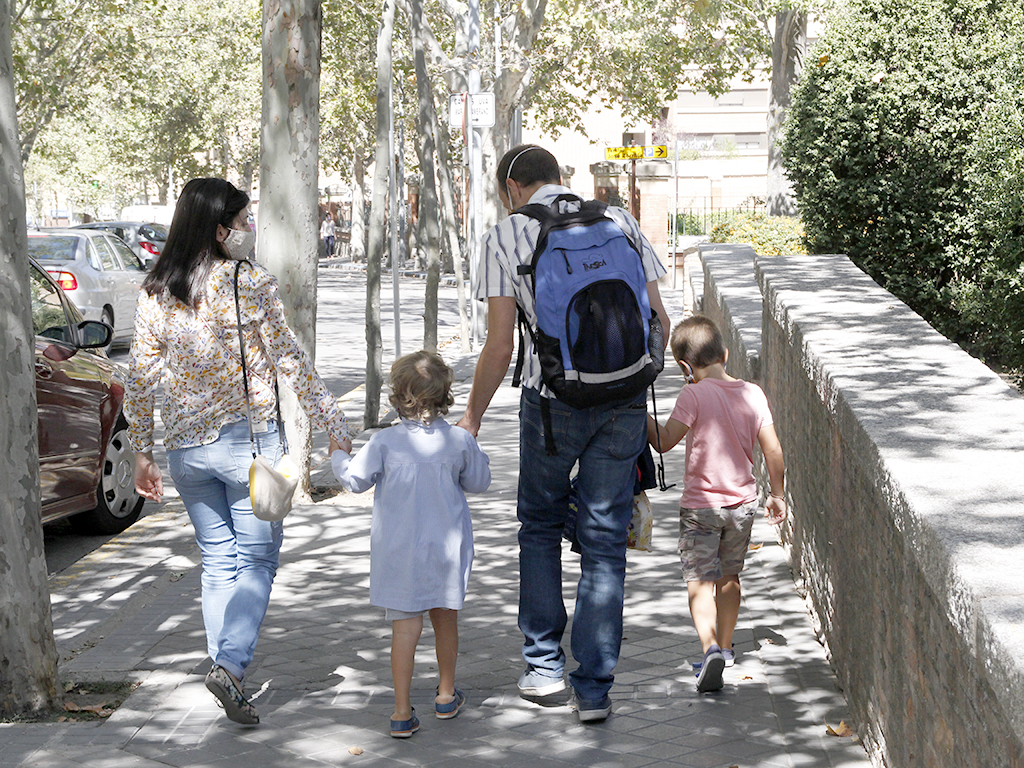 14 2nerea ninos cole