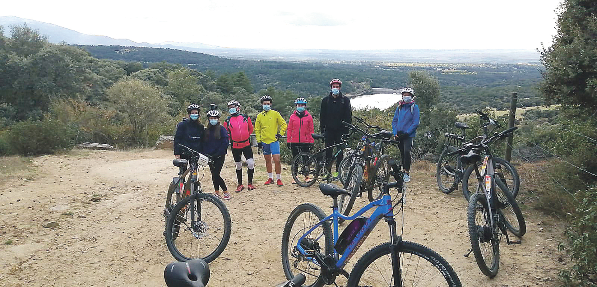 Deporte en tiempos de Covid 1 Diferentes iniciativas al aire libre desarrolladas por el Servicio de Deportes este curso. FOTO: Servicio de Deportes UVA. Las fotografías que ilustran la noticia fueron tomadas cuando la situación sanitaria permitía desarrollar estas iniciativas.