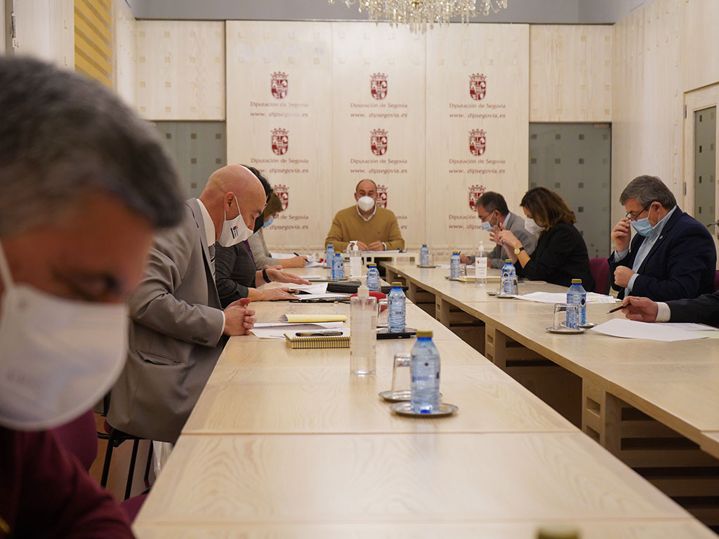 La Junta de Gobierno de la Diputación de Segovia. / EL ADELANTADO