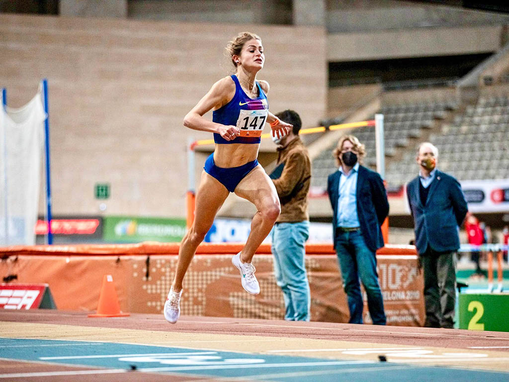 La atleta segoviana del FC Barcelona, Águeda Muñoz, en el Palau Sant Jordi. / FOTO CEDIDA