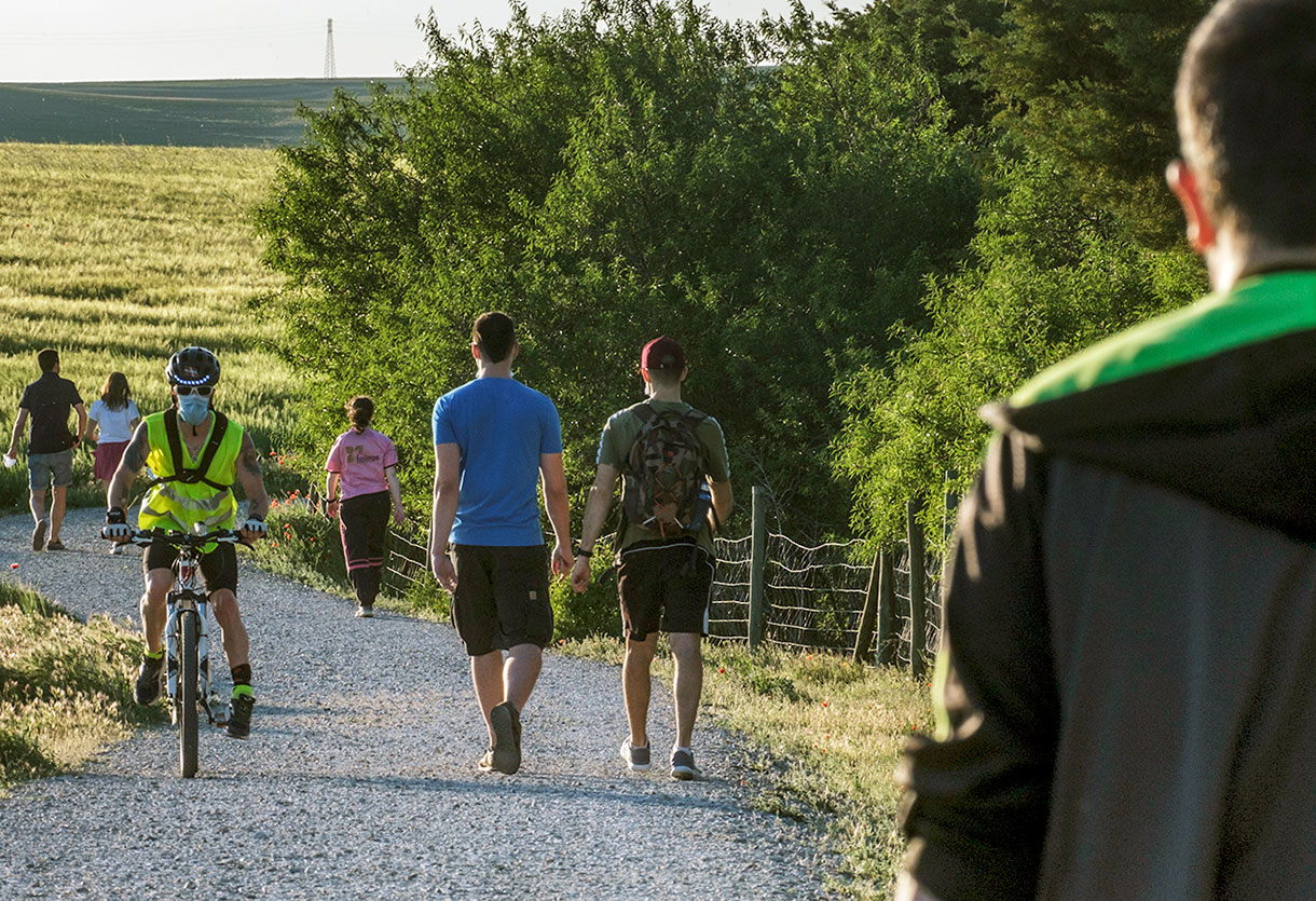 Muchos peatones y cicloturistas han “aprovechado” la pandemia para conocer la vía verde./KAMARERO