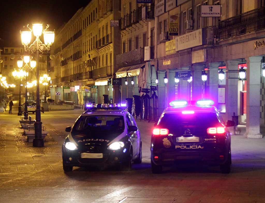 coches policia noche
