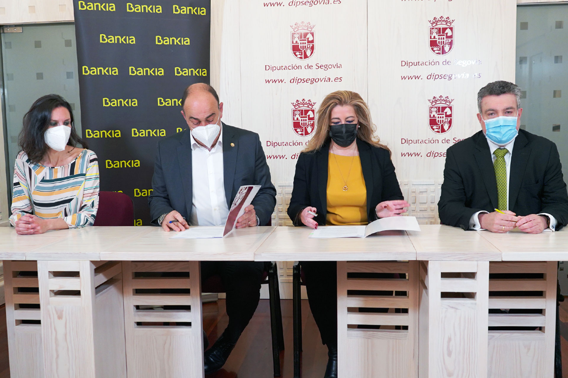 diputacion bankia convenio museo esteban vicente