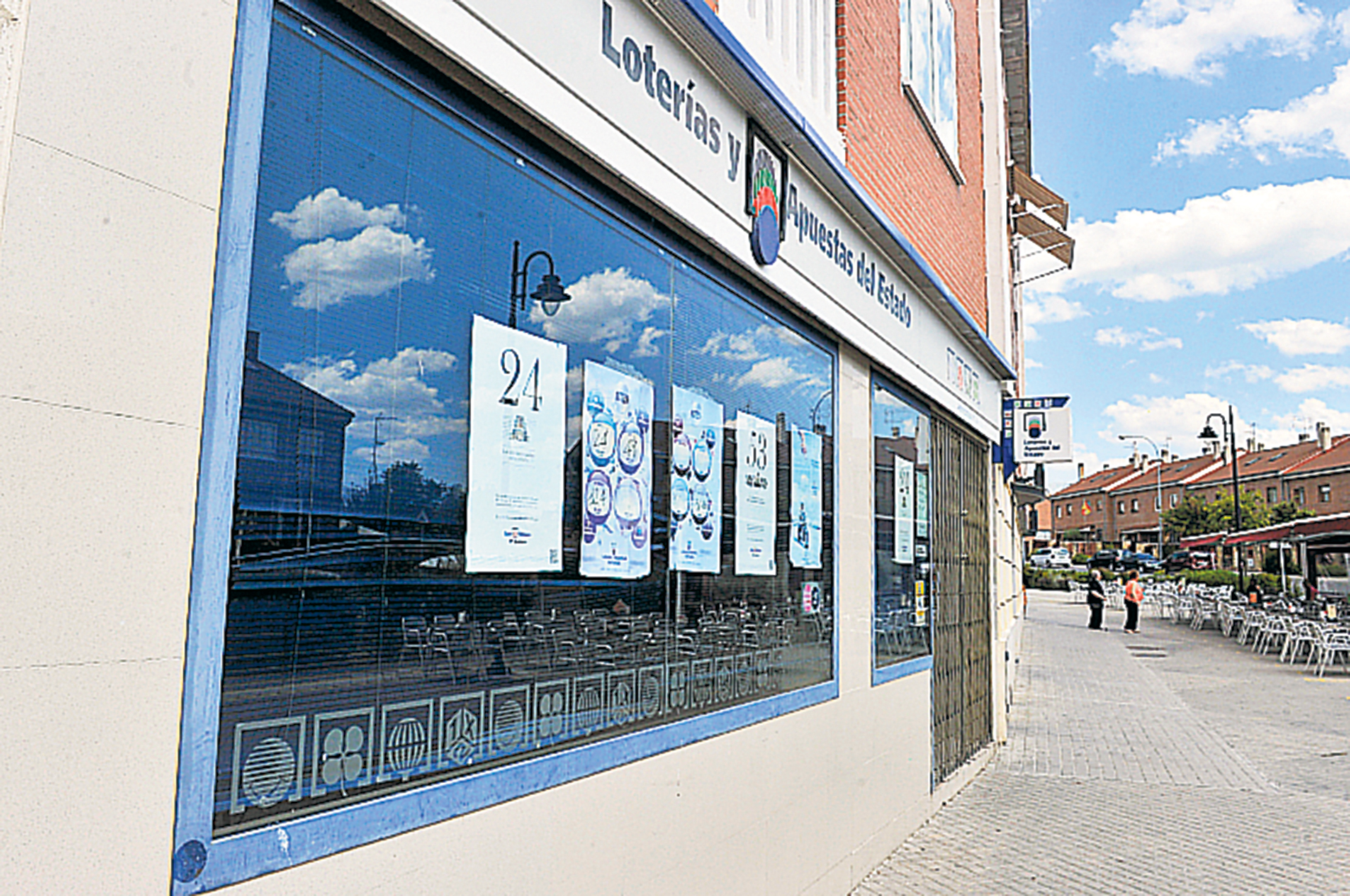 Administración de lotería número 10 de Segovia. / KAMARERO