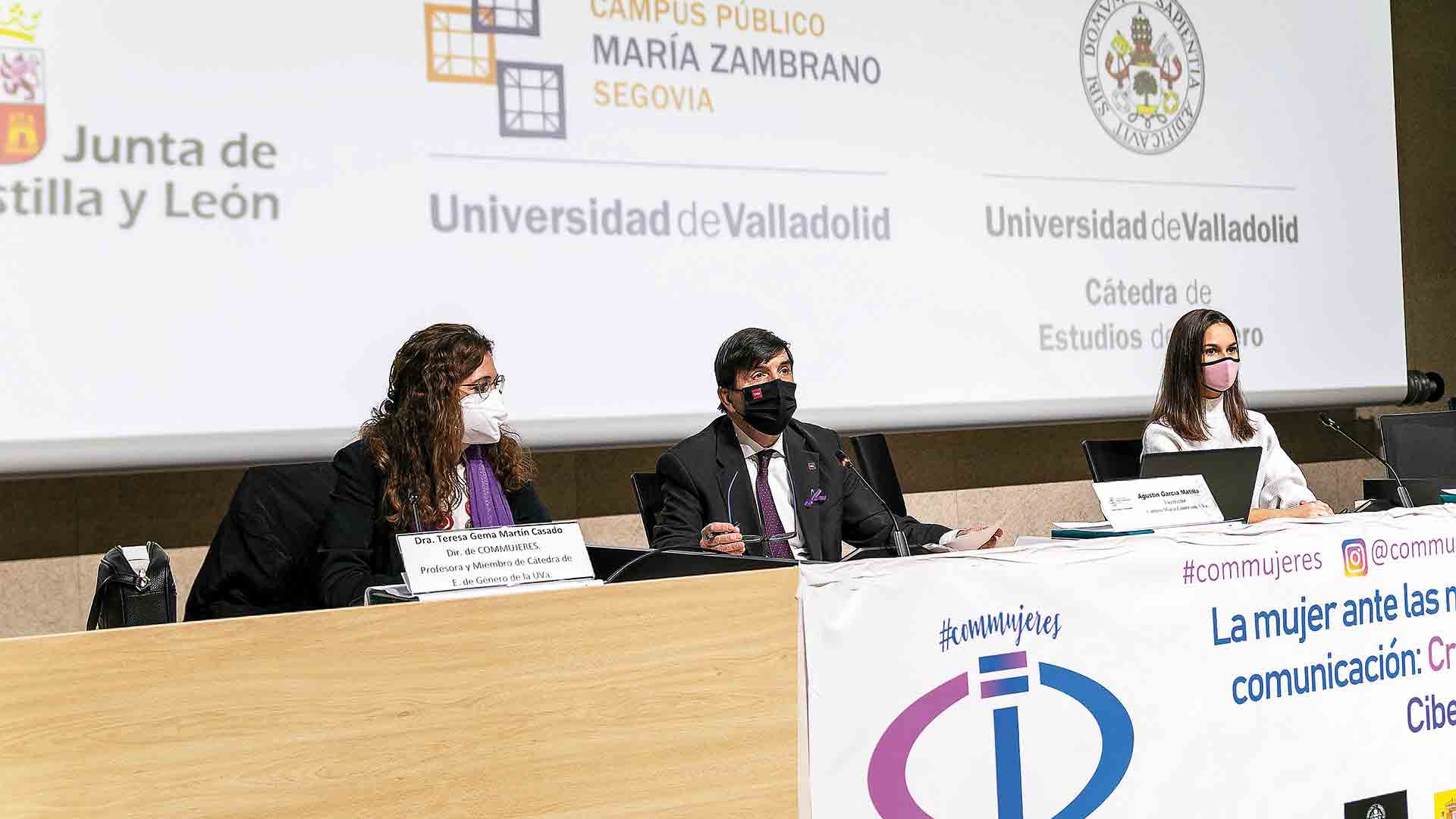 Inauguración de la IX Edición ‘ComMujeres’. 13 02