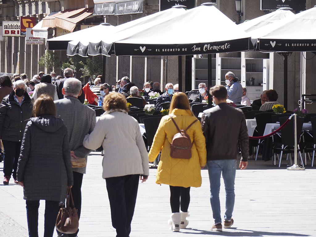 Calle Gente Mascarillas Coronavirus 2