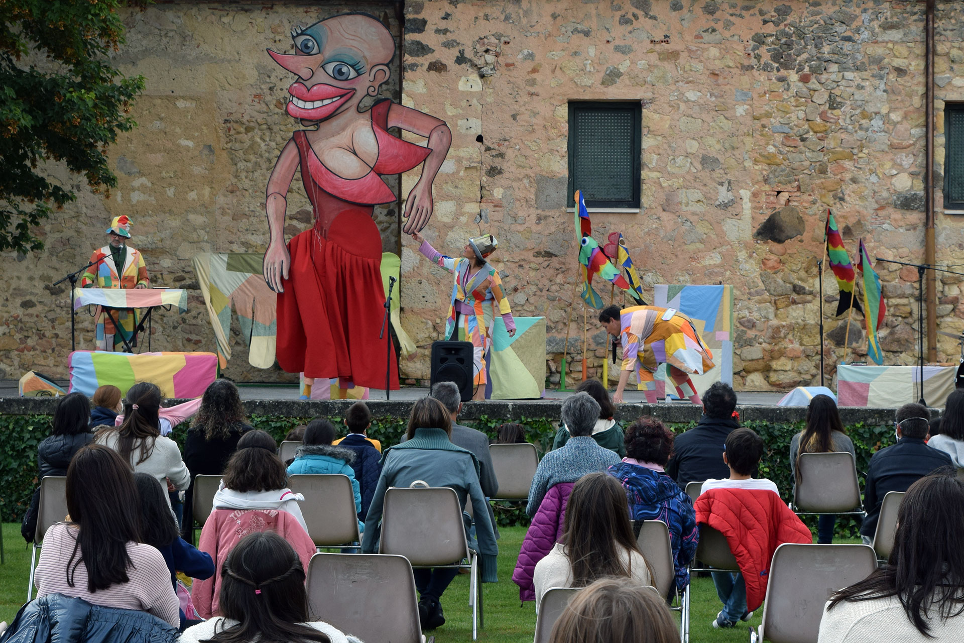 Titiricole defiende el valor educativo del títere en seis centros escolares 1 Titirimundi titiriteros binefar actuacion