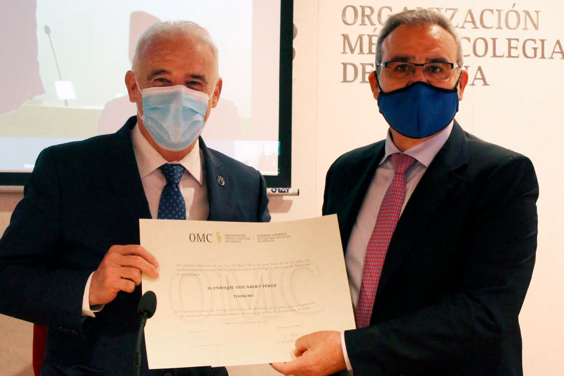 enrique gilabert tesorero consejo general medicos espana