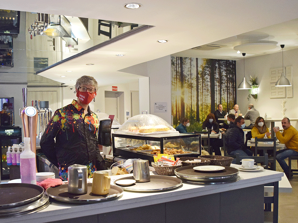 hosteleria interiores bar