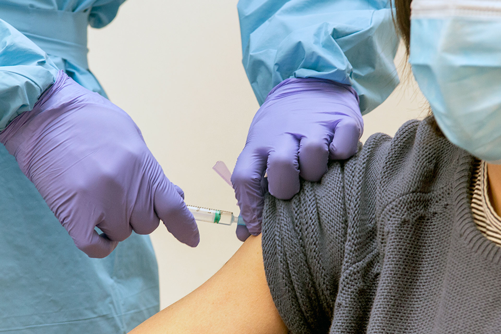 vacunacion docentes pabellon pedro delgado 1