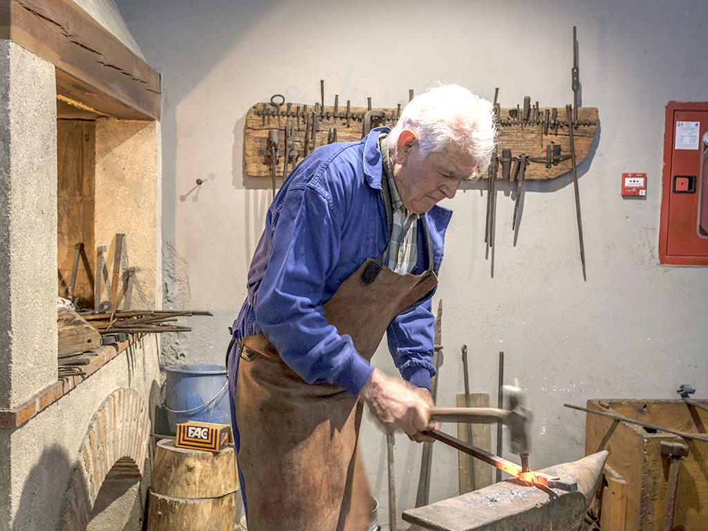 6 2 herrero elias de pablos