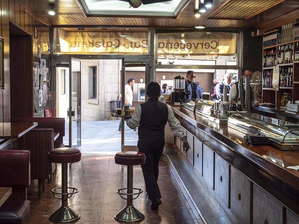 Bares Cierre Interior Coronavirus hosteleria