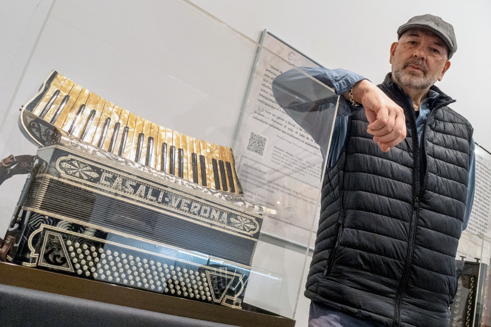 Casa Lectura Expo Palabras Con Fuelle Cuco Perez