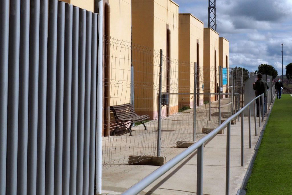 Centro Civico Nueva Segovia Vallas Obras KAM8323