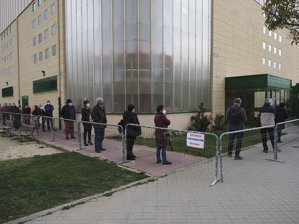 Vacunacion Mayores 50 AstraZeneca Coronavirus KAM