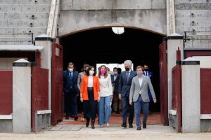 ayuso raquel sanz adolfo suares almeida