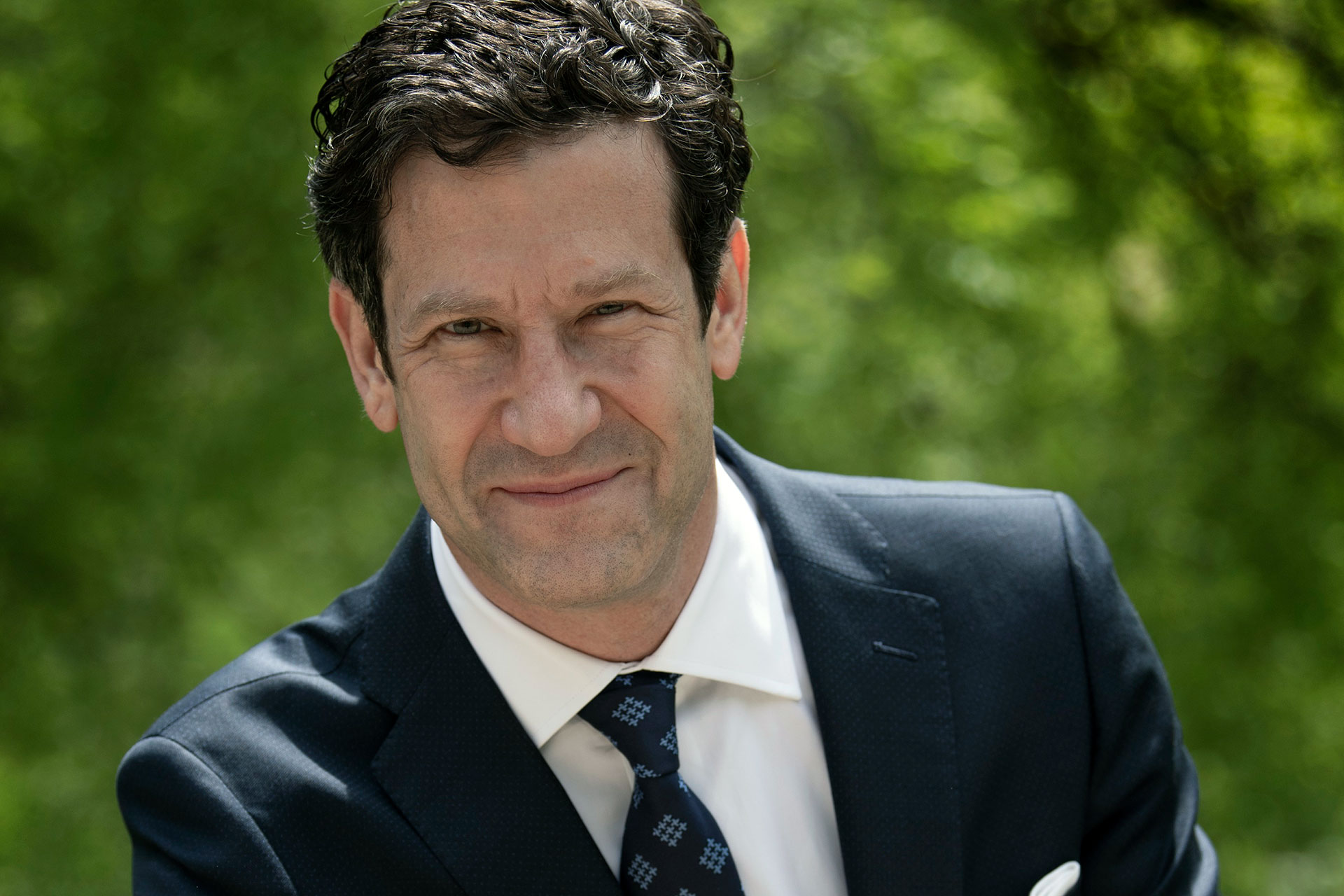 ie university Lee Newman Decano IE Business School