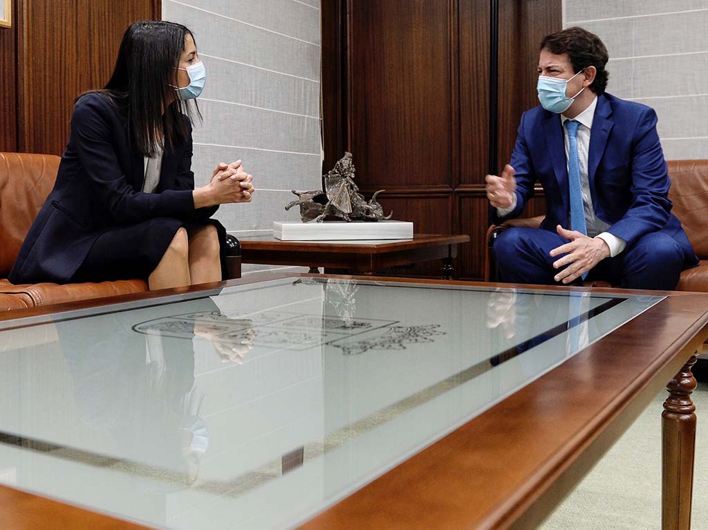 ines arrimadas manueco