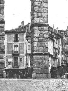 Retazos del antiguo barrio de Santa Columba 3 Acueducto