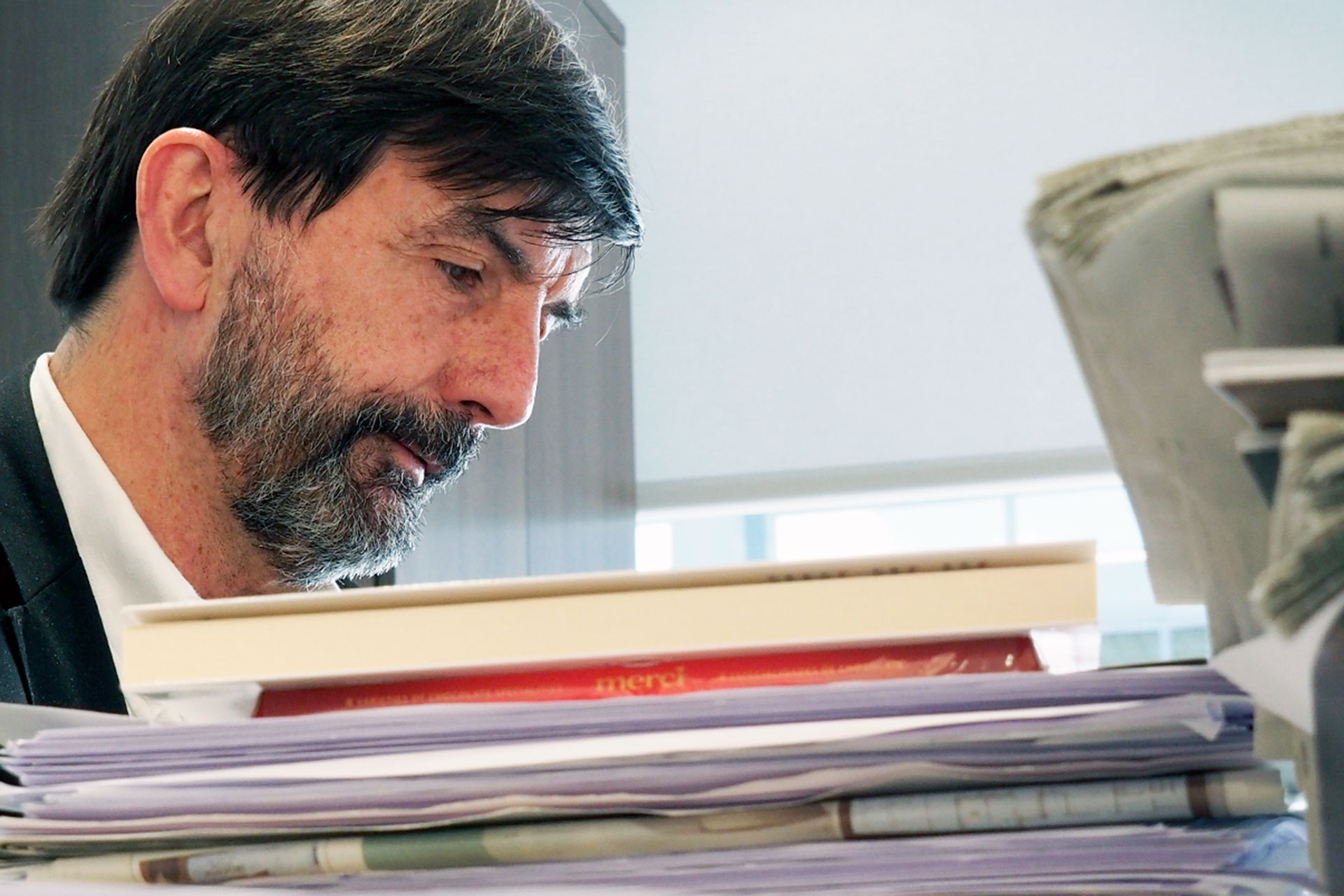 Como profesor y comunicador, Agustín García Matilla asegura que ejerce “la profesión más bonita que puede haber”. / KAMARERO