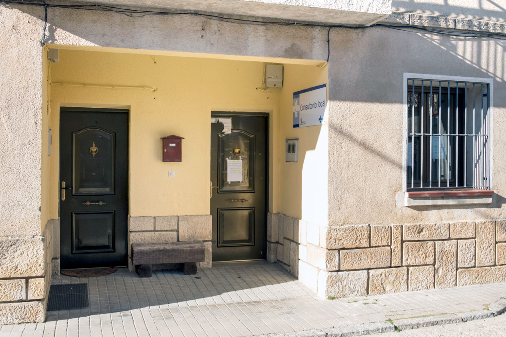 Arcones Consultorio Local KAM8123