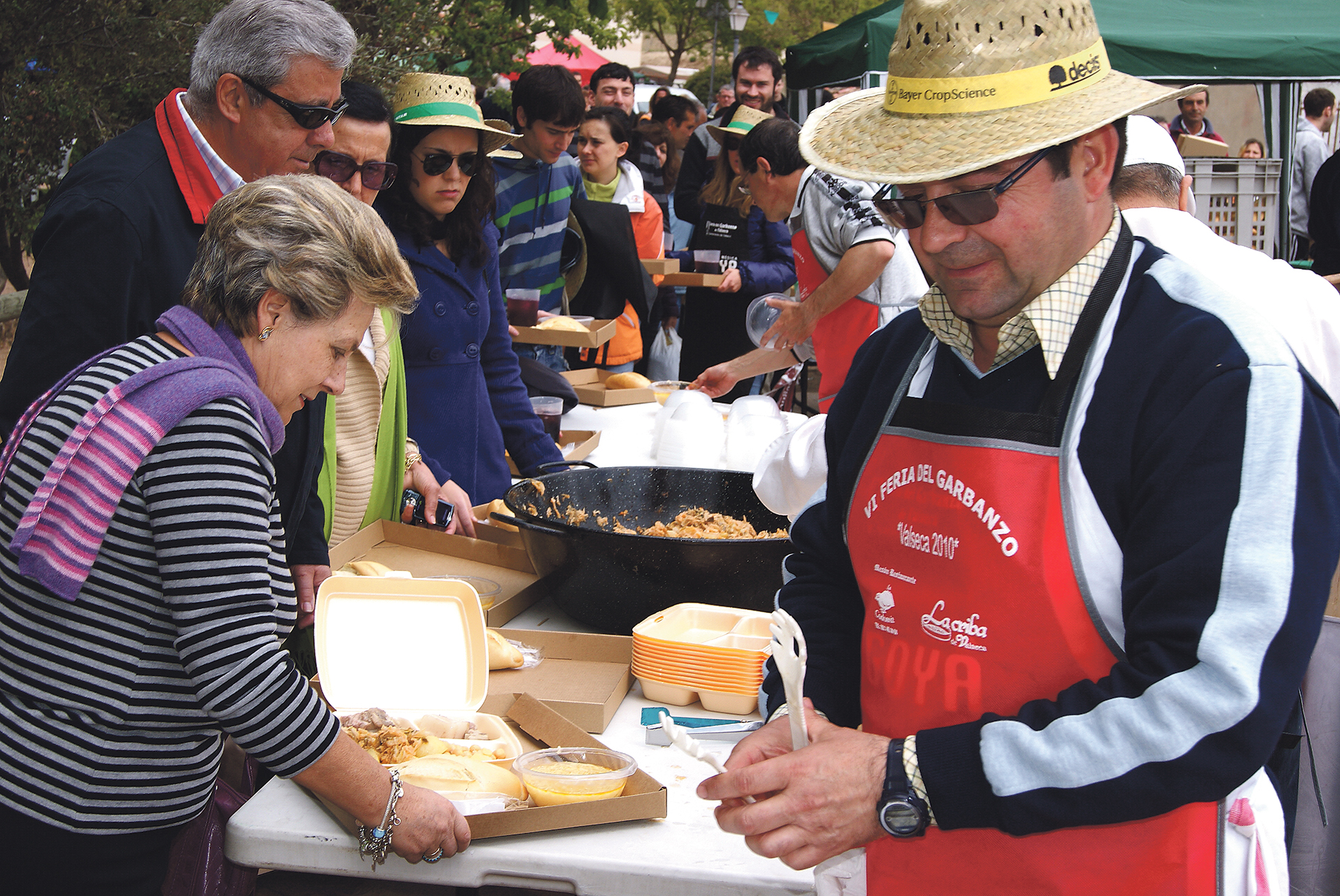 La Feria del Garbanzo de Valseca que se celebra en la festividad del patrón, San Isidro Labrados, supone un homenaje y promoción del producto. Álvaro Pinela.