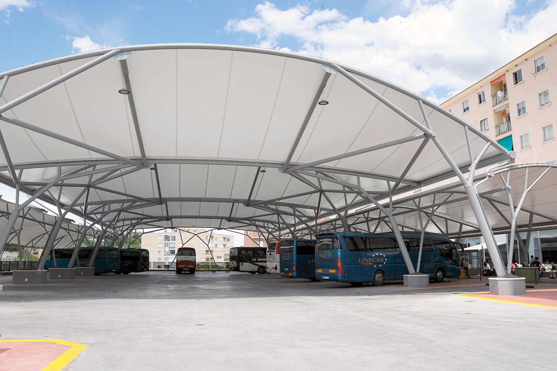 Estacion Autobuses KAM3883