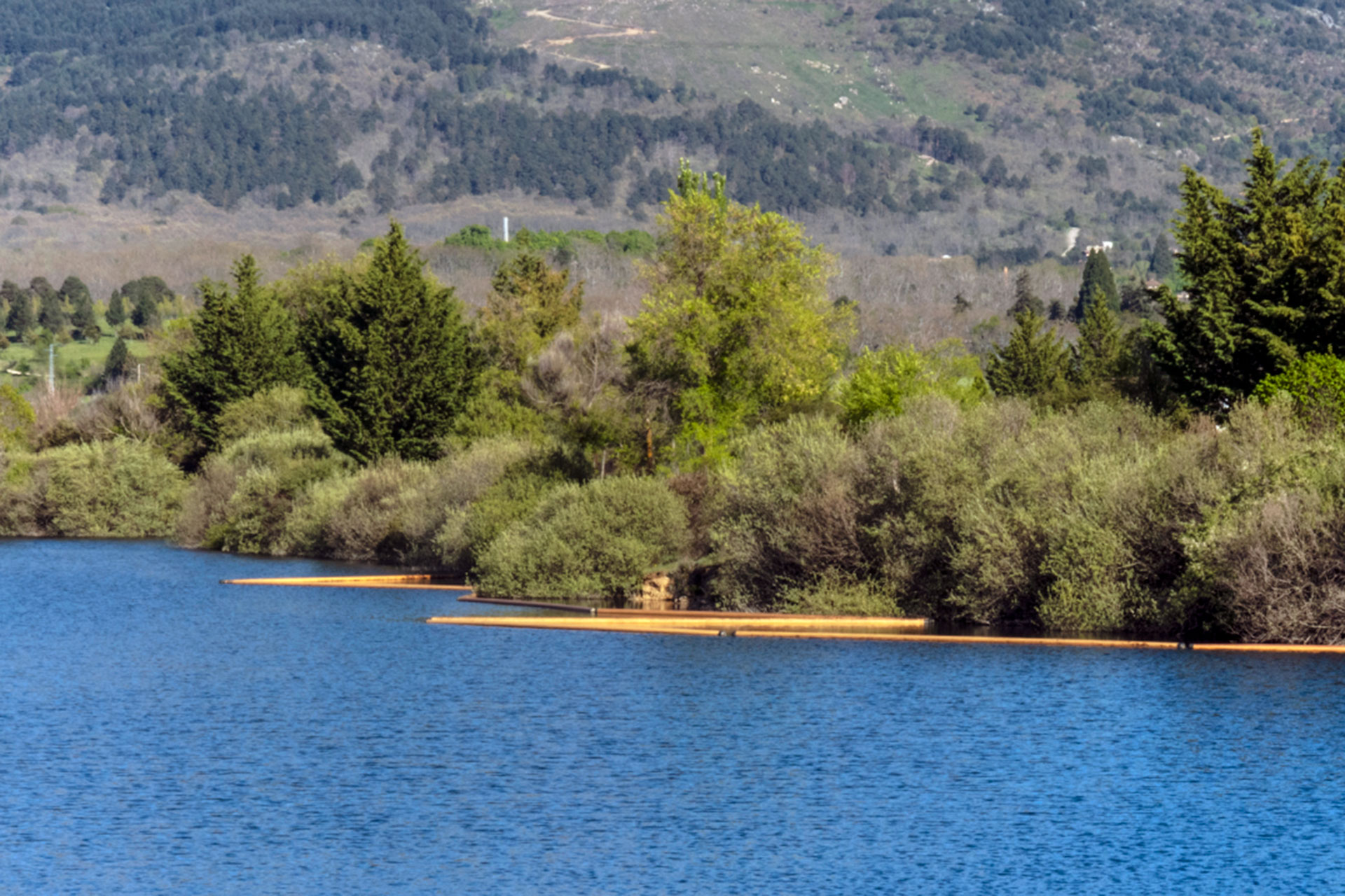 Pantano Ponton Boyas Recogidas KAM1888