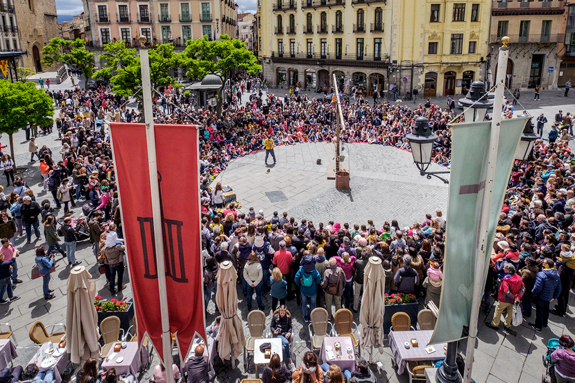 Titirimundi Plaza Mayor Circ Panic Mirat KAM2834