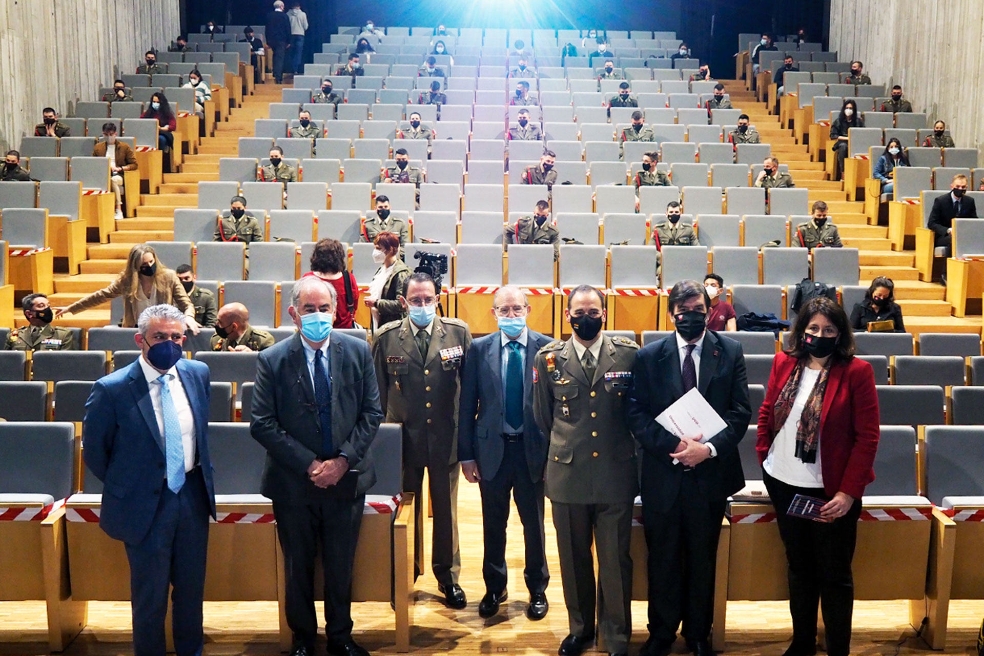 Las jornadas ‘Encuentros: Valores democráticos y Fuerzas Armadas’ se organizan desde el año 2012. / KAMARERO