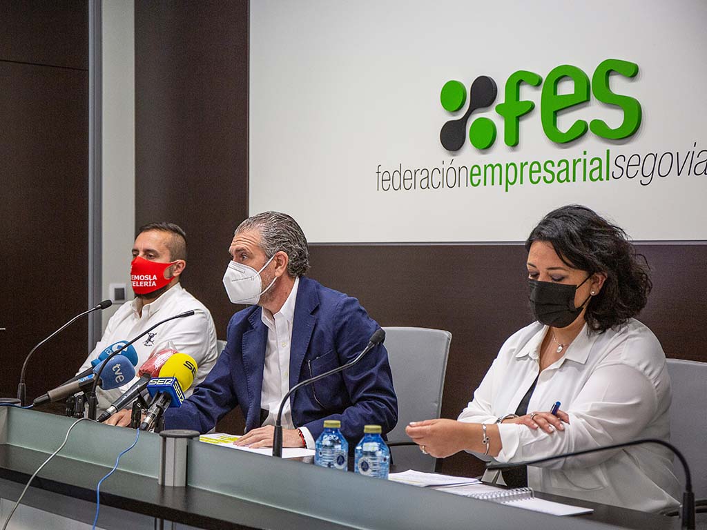 hotuse fes andres ortega rocio ruiz